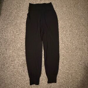 Lululemon Women's Black Joggers Size 4